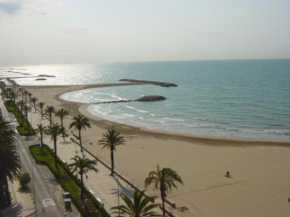 Lovely seaside apartment in front of Calafell beach and Cunit beach